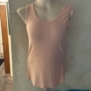 💥The Corner Shop Tank Top Ptp 12 1/2 Inches